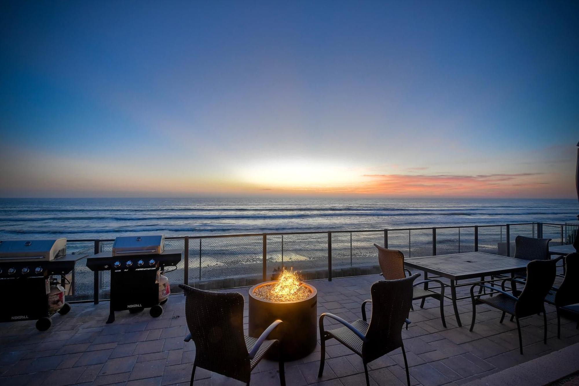 Вилла Oceanfront Getaway - Ocean Views - Fire Pit - Bbq - Beach Access Карлсбад Экстерьер фото